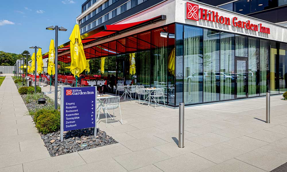 Hotelek Magnum VG4, taupe térkövek Friedl Steinwerke  Hotelek Magnum VG4, taupe térkövek Friedl Steinwerke