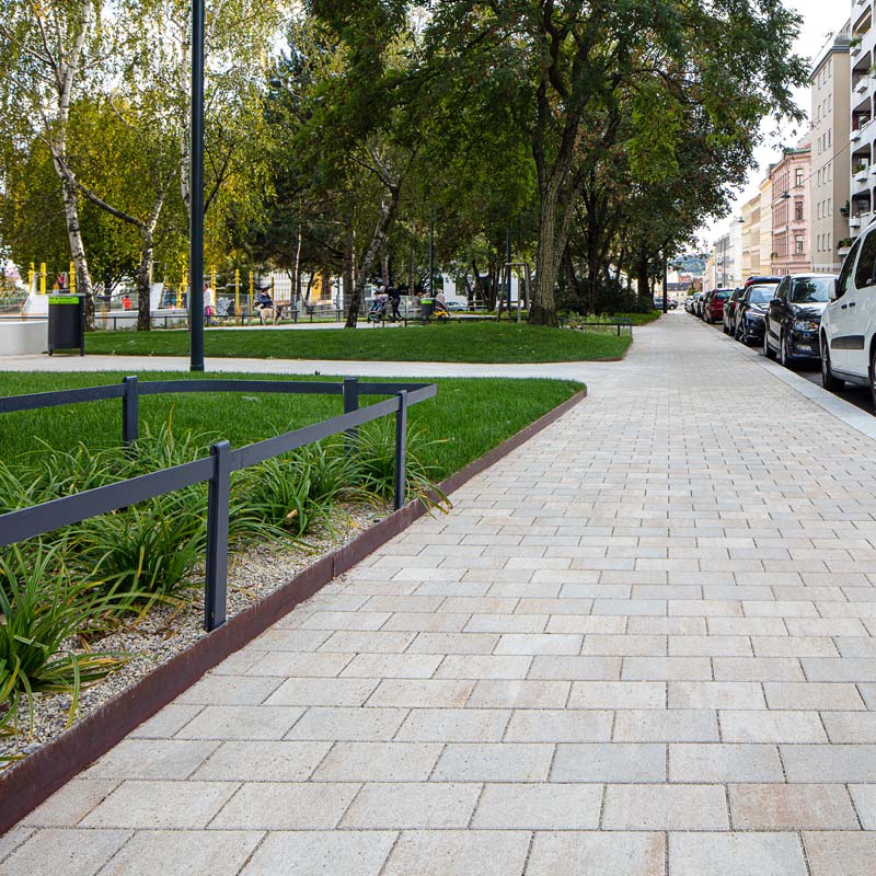 Ludwig Zatzka Park Classic VG4 térkő, fahéj árnyalt Redunox térkő Friedl Steinwerke Ludwig Zatzka Park Classic VG4 térkő, fahéj árnyalt Redunox térkő Friedl Steinwerke