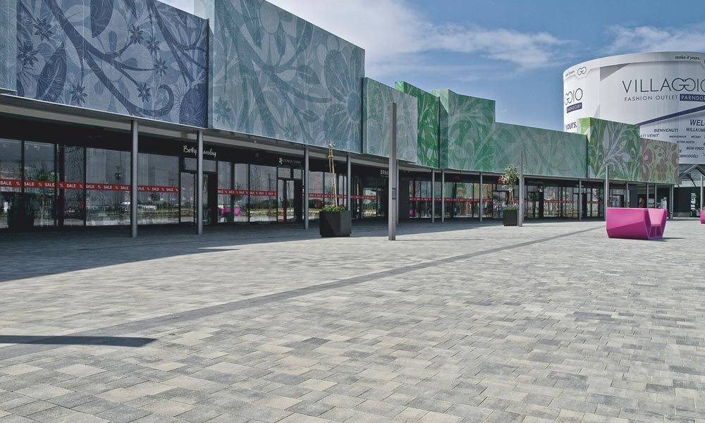 Piazza, gránitszürke árnyalt Friedl Steinwerke Piazza, gránitszürke árnyalt Friedl Steinwerke