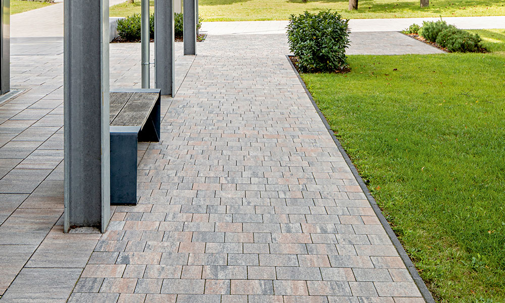 Piazza, kagylómész; Largo 59,8 x 29,8 x 5 cm, kagylómész Piazza, kagylómész; Largo 59,8 x 29,8 x 5 cm, kagylómész