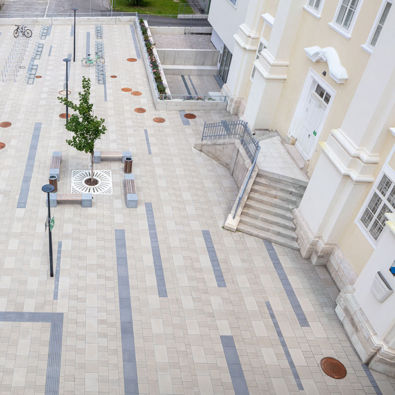 City Campus  Wr. Neustadt Classic VG4 Pflaster, platina sötét szürke térkő Friedl Steinwerke City Campus  Wr. Neustadt Classic VG4 Pflaster, platina sötét szürke térkő Friedl Steinwerke