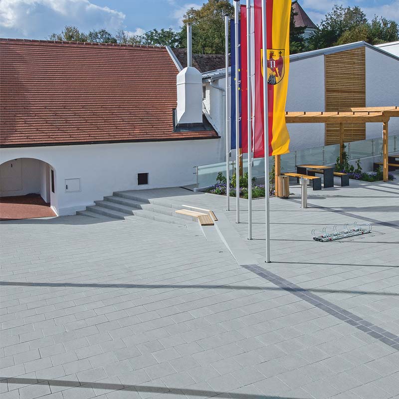 Dörfl falu tér Classic VG4 térkő, szürke Friedl Steinwerke Dörfl falu tér Classic VG4 térkő, szürke Friedl Steinwerke