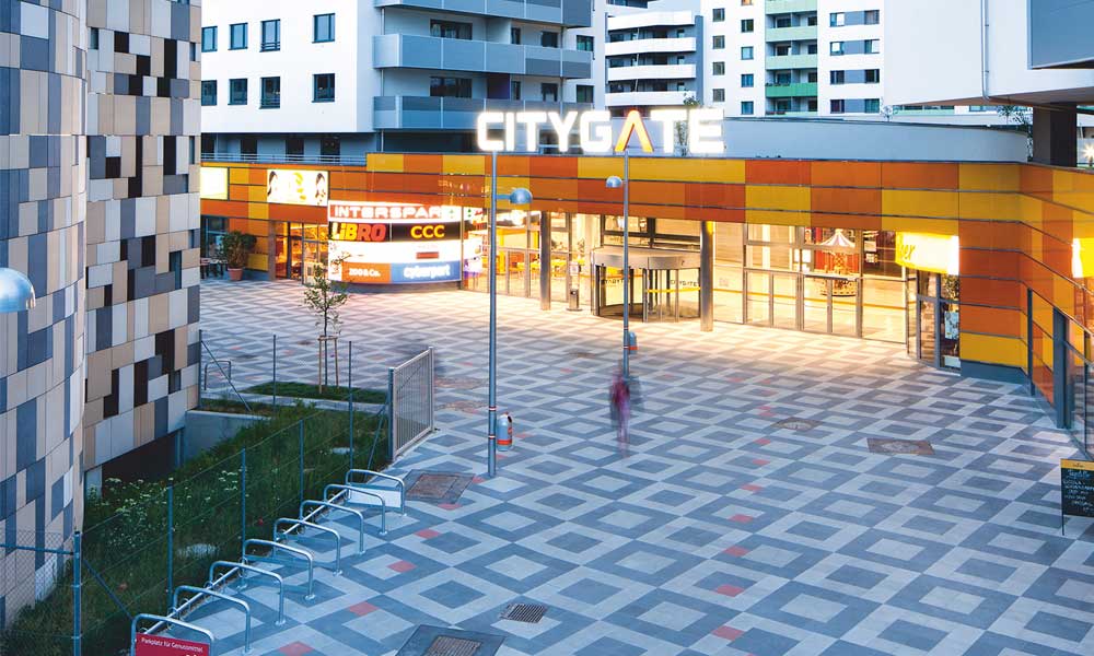 Bevásárlóközpont Linea VG4 térkőlap, platina világos antracit térkő Friedl Steinwerke