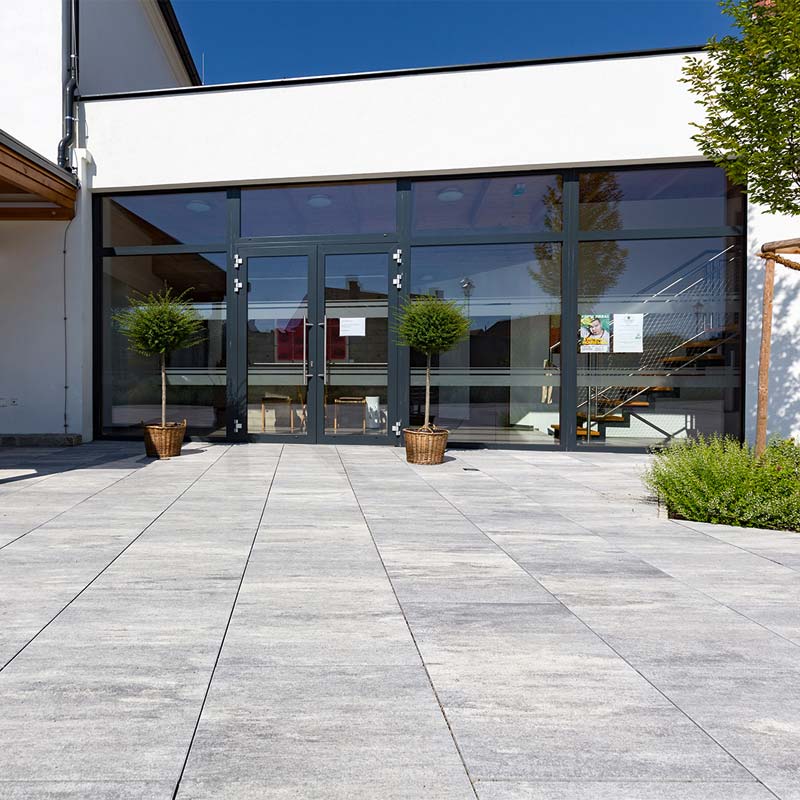 Schuhmühle Schattendorf Linea VG4 térkőlap, gránitszürke árnyalt Friedl Steinwerke Schuhmühle Schattendorf Linea VG4 térkőlap, gránitszürke árnyalt Friedl Steinwerke