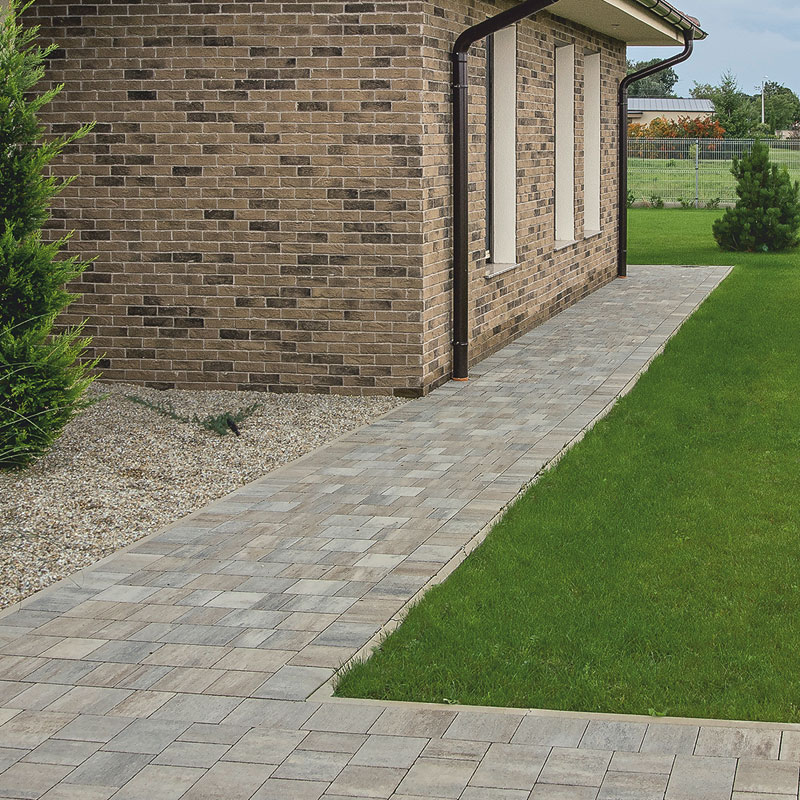 Piazza, bazalt árnyalt bejáróhoz és gyalogúthoz Piazza, bazalt árnyalt bejáróhoz és gyalogúthoz